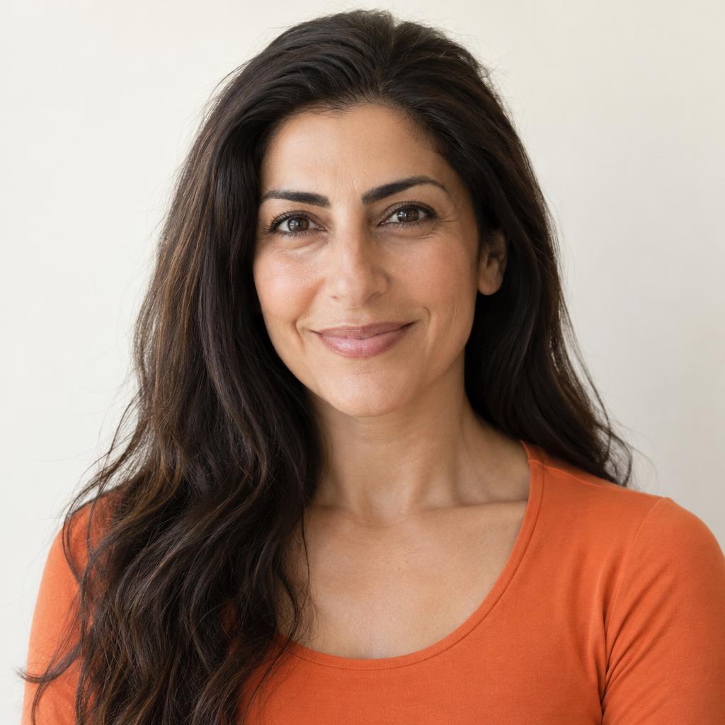 Bright Commercial Close-Up: Naturalistic acting headshot with a snug face-and-shoulders composition.